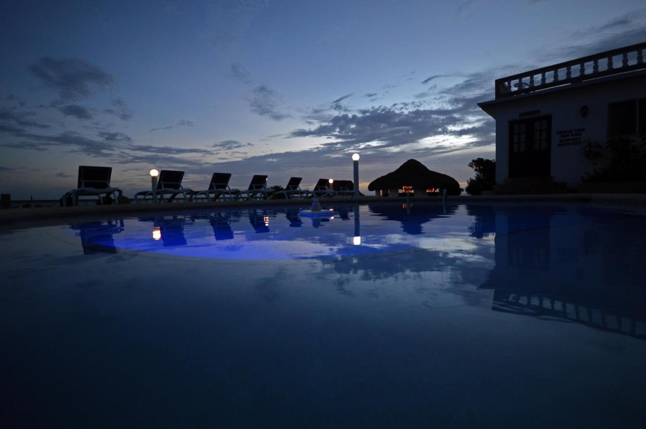 Beyond Sunset Resort & Villas Treasure Beach Luaran gambar
